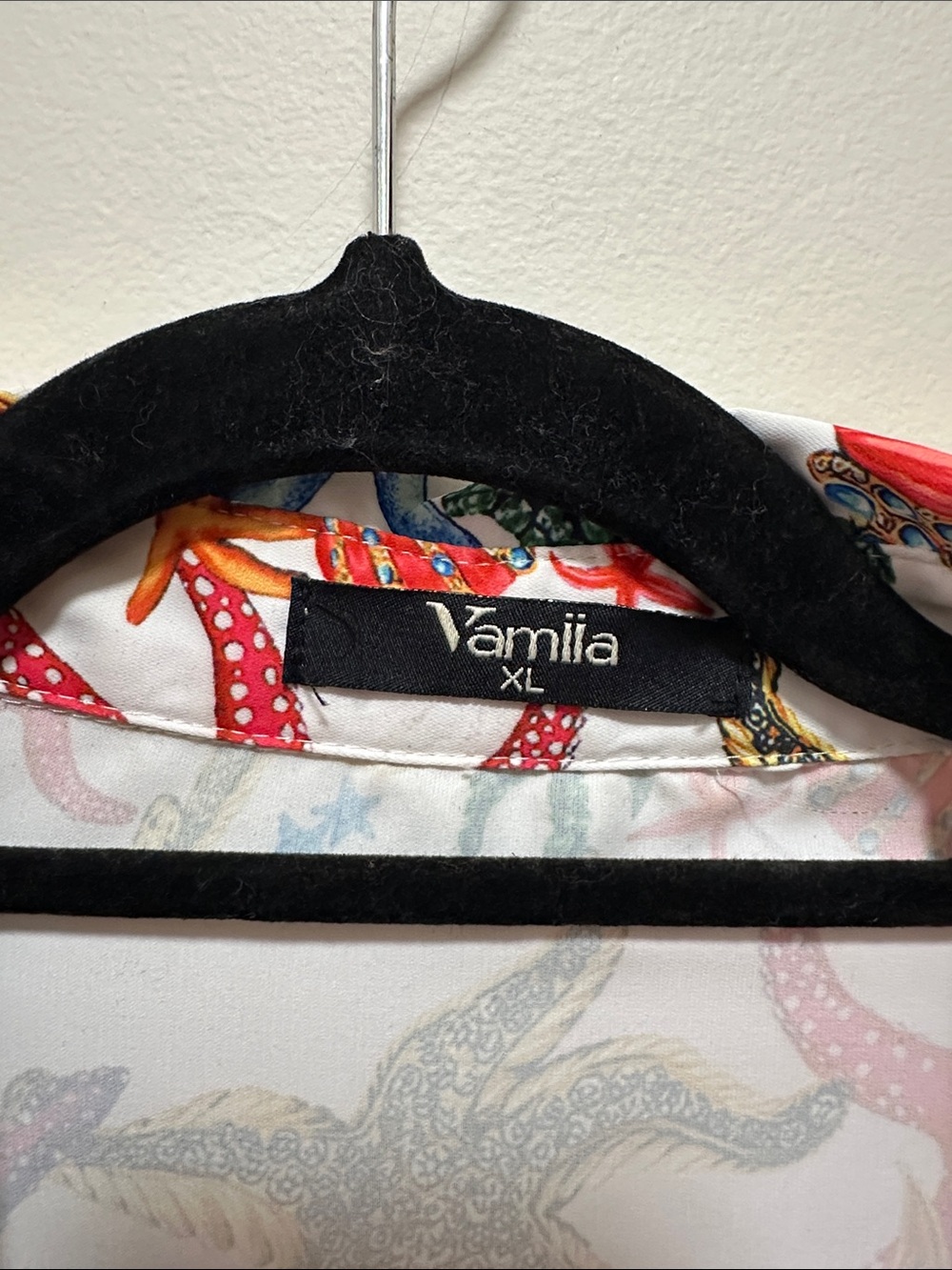 Varrila White Seashell & Starfish Button-Up Shirt Dominican Republic - Picture 2 of 4